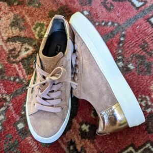 NWT Paul Green Suede Sneakers